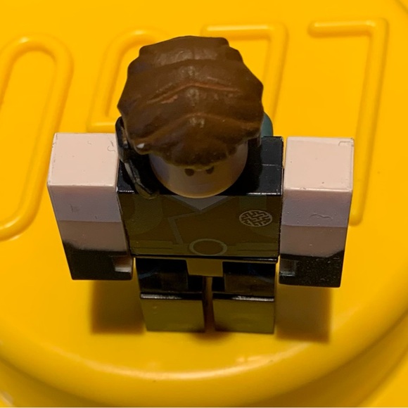 Roblox Escape Room 2 Gavin Spero Action Figure - Picture 5 of 7